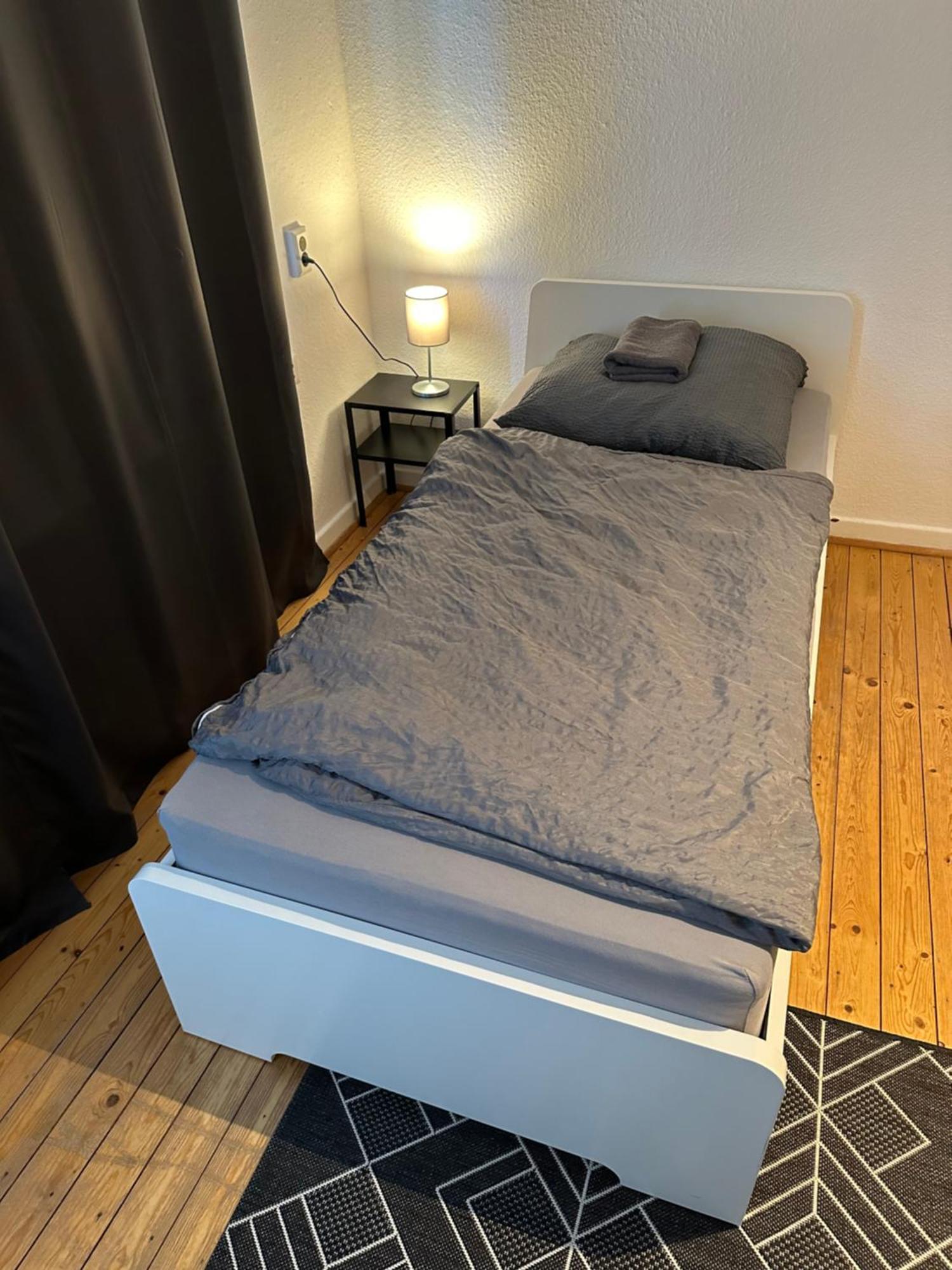 Doppelbett Unterkunft Vahrenwald-List Ανόβερο Εξωτερικό φωτογραφία