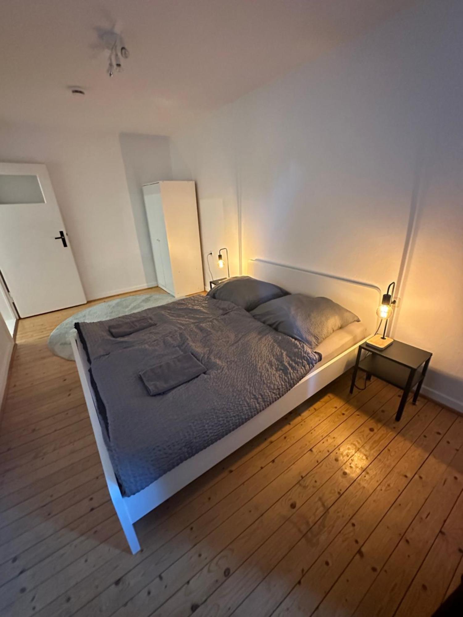 Doppelbett Unterkunft Vahrenwald-List Ανόβερο Εξωτερικό φωτογραφία